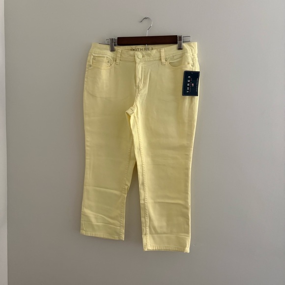 Vibrant Yellow Capris Womens Size 8 new - Picture 2 of 10